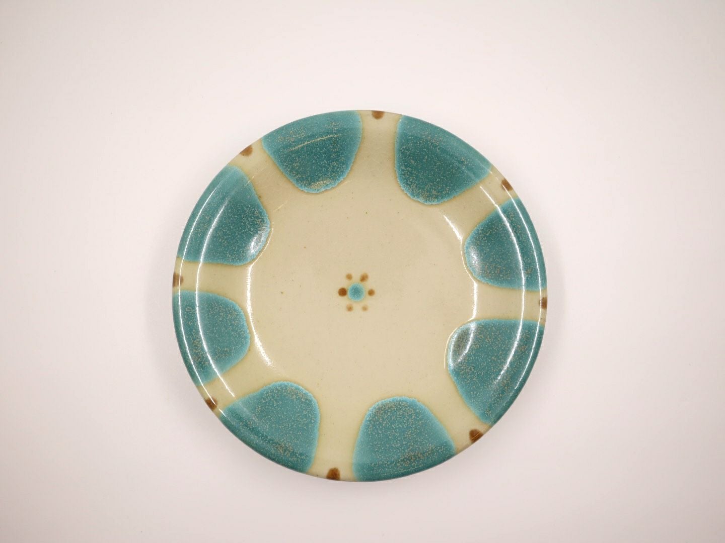 7寸皿 緑チチチャン/ノモ陶器製作所 | ゆいまーる沖縄 ＜Online＞