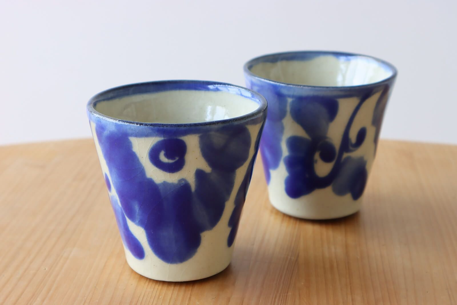 フリーカップ（大） 花唐草 ノモ陶器製作所 | ゆいまーる沖縄 ＜Online＞